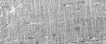 為什么圓柱形樣品電解拋光沿軸線方向產生細長溝槽？